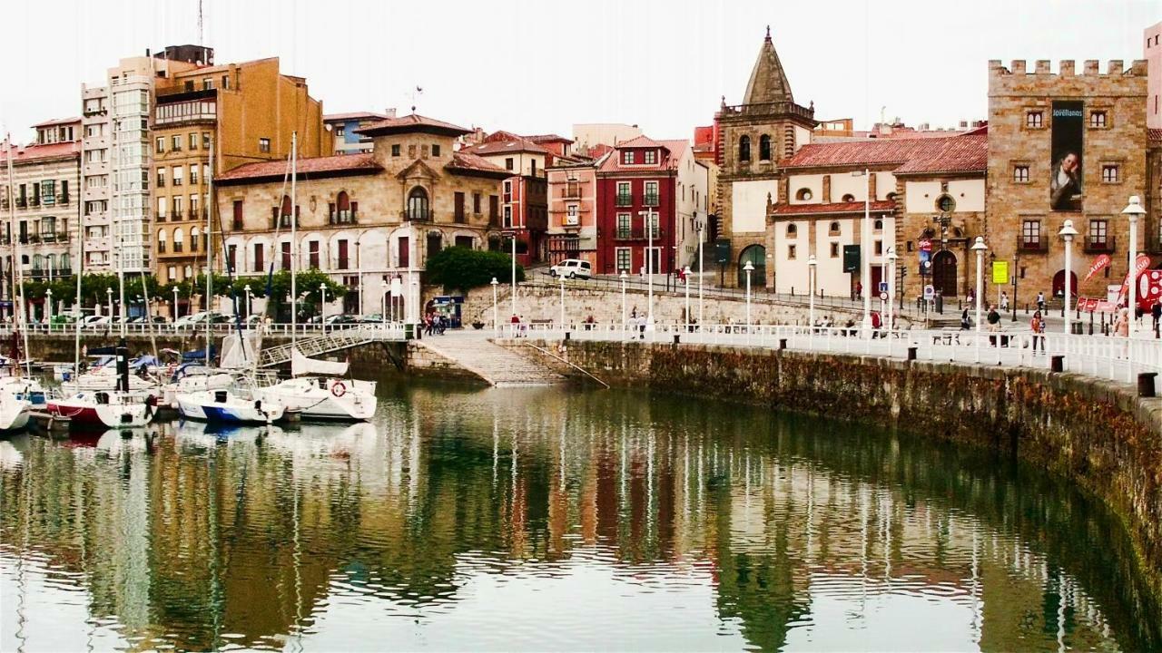 La Nana Del Mar / The Lullaby Of The Sea On Old Harbour Appartement Cudillero Buitenkant foto