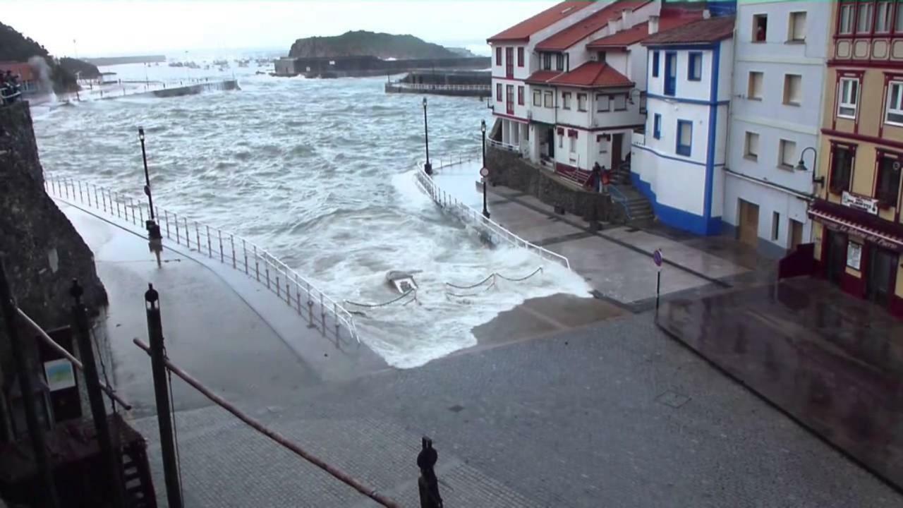La Nana Del Mar / The Lullaby Of The Sea On Old Harbour Appartement Cudillero Buitenkant foto